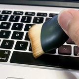 petite brosse à poils fins pour detailing voiture ou clavier ordinateur